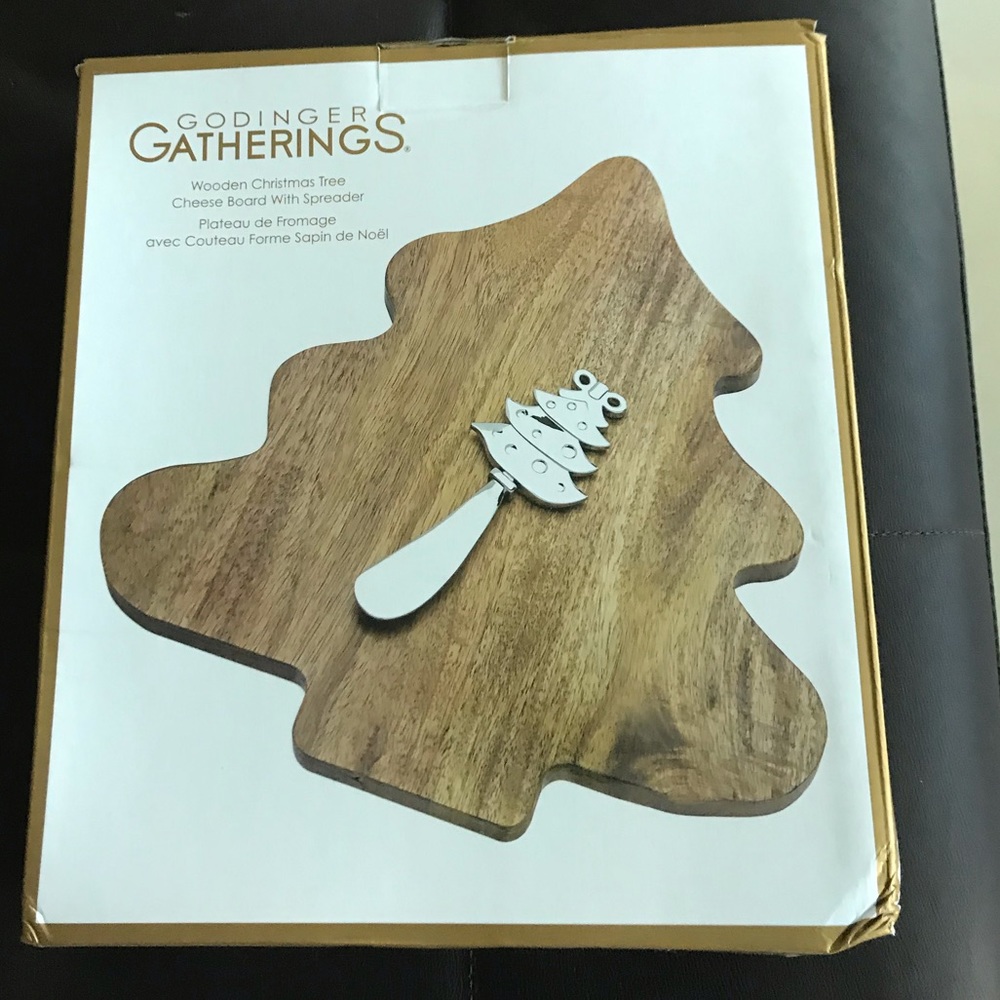 Christmas tree cheese board with spreader